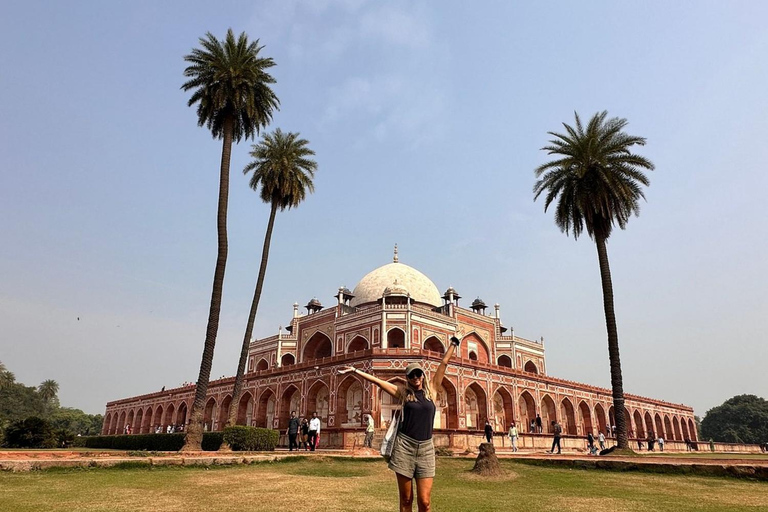 Delhi: Oud en Nieuw Delhi Rondleiding met gids, hele of halve dag tourDagvullende Oud en Nieuw Delhi Privé Stadsrondleiding in 6-8 uur