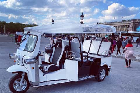 Paris: 2 hours of tuktuk, adventure on three wheels