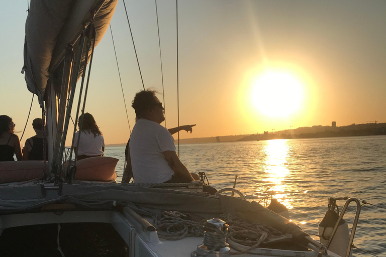 Lisboa: Navegar con historia y vino