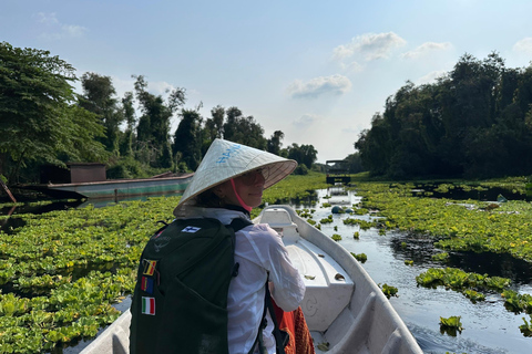Ho Chi Minh: Cu Chi Tunnels &amp; Tan Lap Floating Village Tour