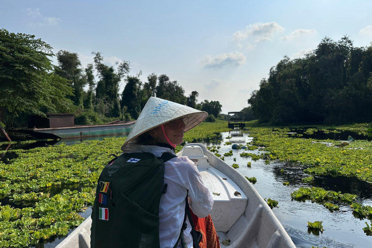 Ho Chi Minh: Cu Chi Tunnels &amp; Tan Lap Floating Village Tour