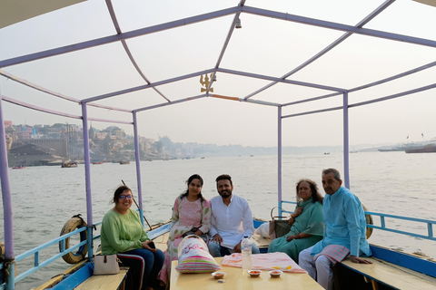 Varanasi Rundvandring:- En promenad genom kulturarvet.