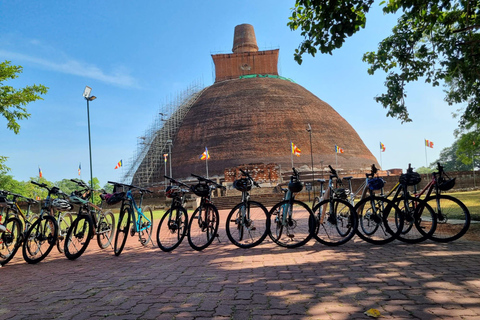 Sri Lanka 14-Day Small-Group Cycling Tour
