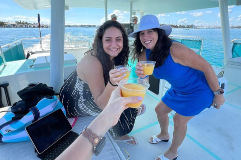 Morning Mimosa Cruise of Palm Beach Mansions & Megayachts