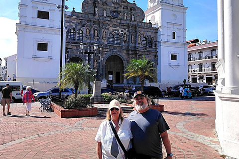 Panama City: Canal & Colonial Churches of Casco Antiguo