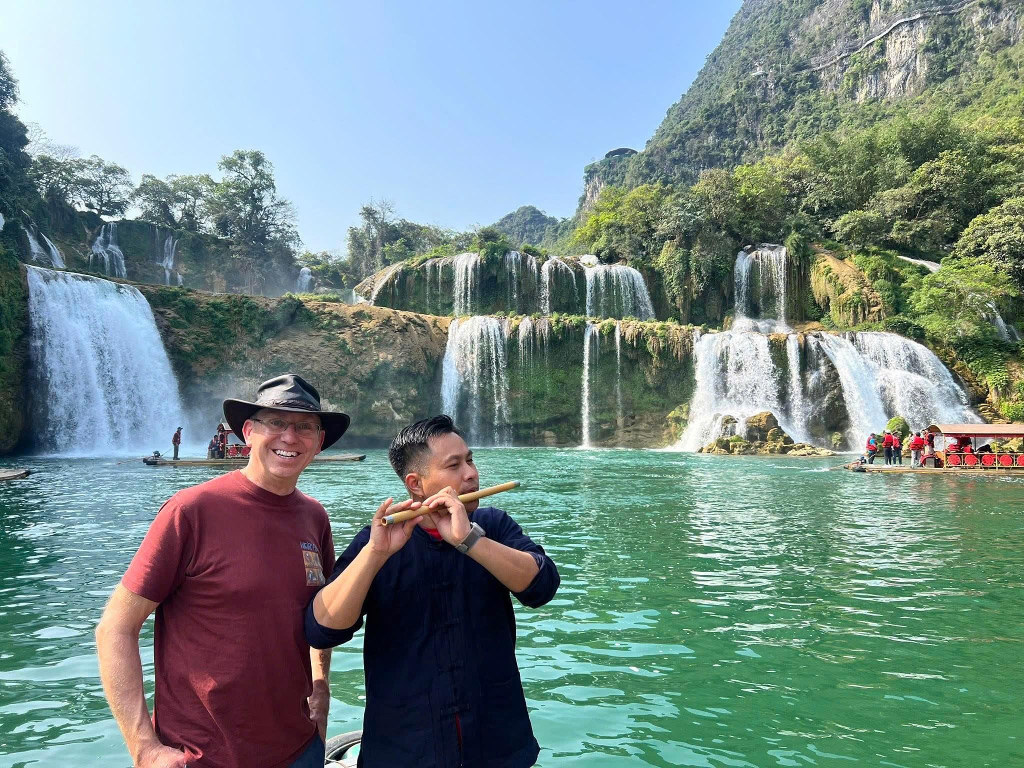 Ab Hanoi: 2-Tages-Ausflug nach Cao Bang mit Pac-Bo-Höhle und Wasserfall