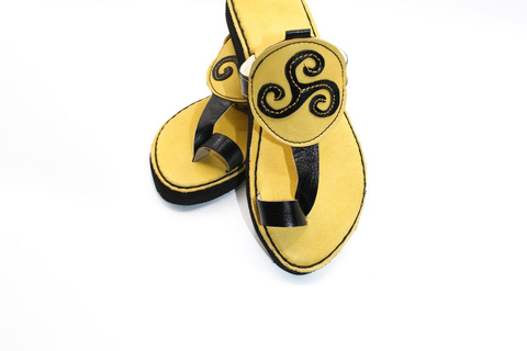 Agadir: Moroccan Craft: Create Your Babouches