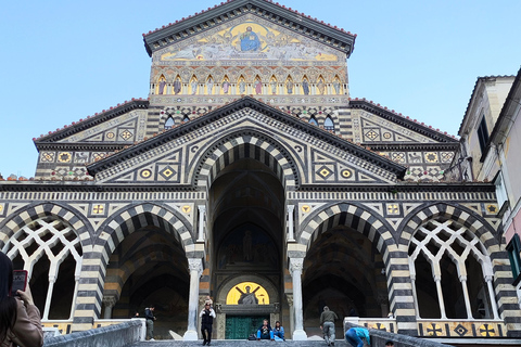 Taste The Coast - Enjoy Sorrento & Amalfi on 2 wheels with a local driver