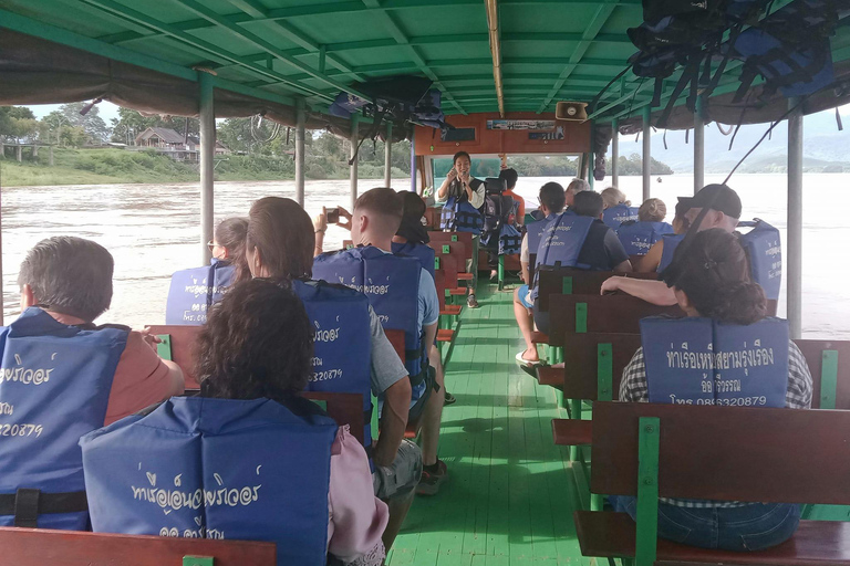 Chiang Rai: 3 Templi e Triangolo d&#039;Oro Tour di 1 giorno