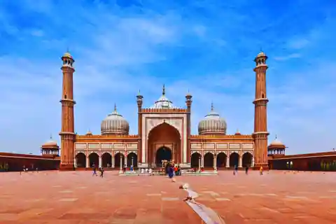 From Delhi: 3-Hour Old Delhi Tuk-Tuk Tour with Pick-up