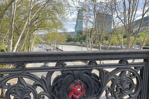 Tbilisi: Tbilisi sovietica - Dalla propaganda all'esecuzioneTbilisi: la Tbilisi sovietica - Dalla propaganda alla realizzazione