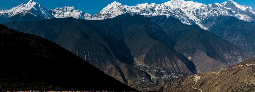 Shangri-La: Meili Snow Mountain and Feilai Temple