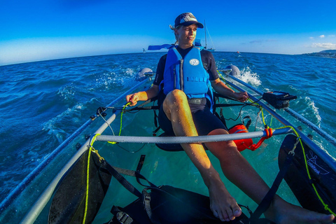 Fuerteventura: Kayaks eléctricos transparentes com guiaPasseio náutico premium em caiaque elétrico transparente