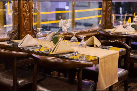 Dubai Marina: Alexandra Dhow Dinner Cruise with Live BBQ