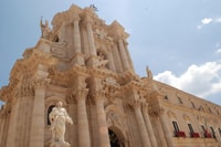 2 hours Tuk tuk tour in Siracusa - Housity