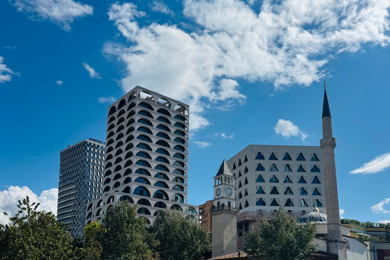 地拉那：本地导游带你快速徒步导览主要景点