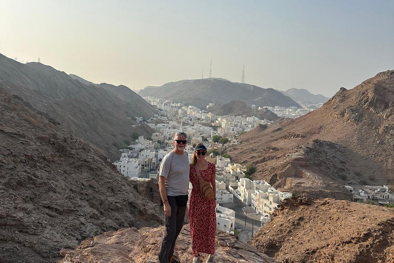 Muscat: Sunset Mountain Tour with Dinner and Transfers
