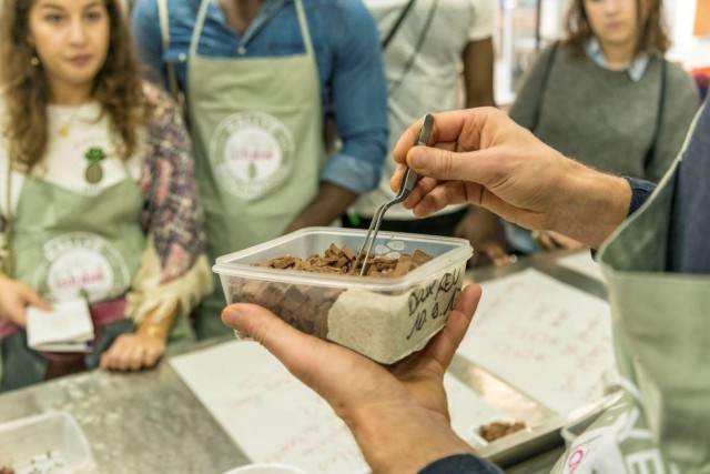 Visit Auxerre Chocolate Tour with Tasting in Auxerre