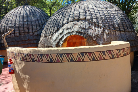 Lesedi : Visite du village culturel et initiation à la danse tribale