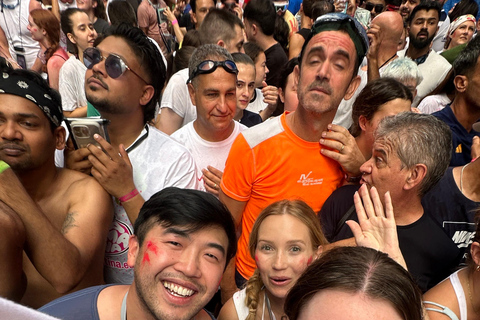 Madrid: : La Tomatina Day Trip to Buñol with Party Access
