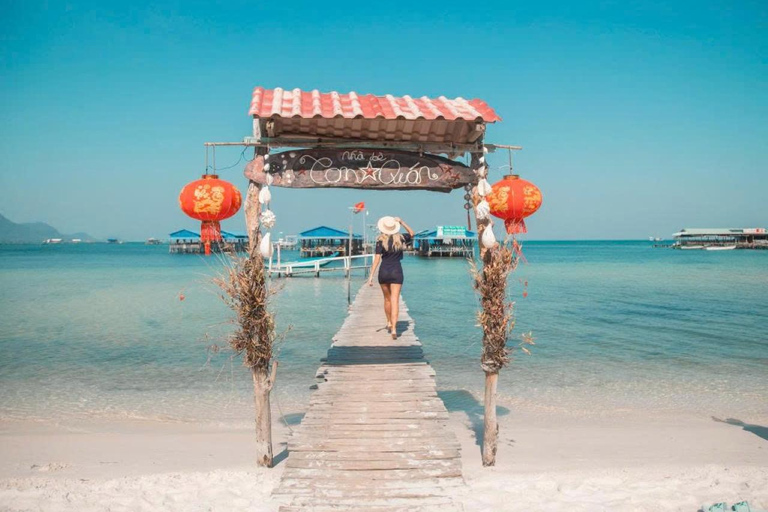 Phu Quoc: Kayak Cua Can River & Starfish Beach Tour