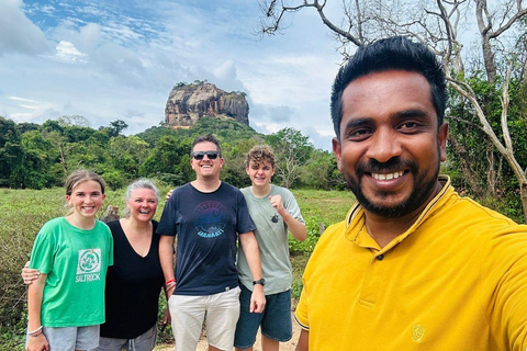 From Kandy: Sigiriya and Dambulla Private Day Tour