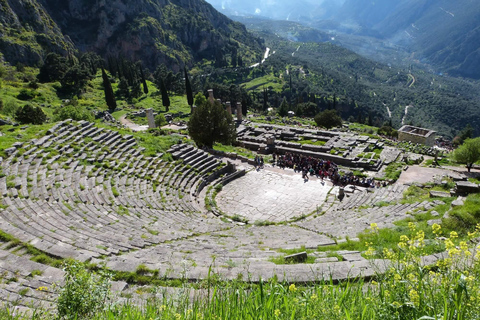 Von Athen aus: Tagestour zum Apollo-Tempel und Orakel von DelphiEnglisch mit Mittagessen