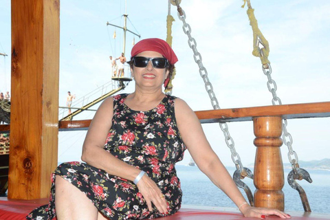 Marmaris Family-Friendly Pirate Boat Tour with Transfer