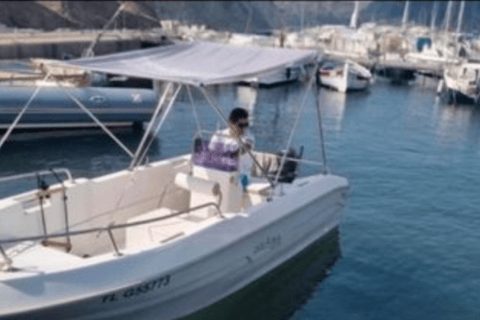 Sète: Discover the Thau basin and its beach by boat without a license