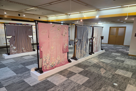 Kanazawa: Crafts, Kaga Yuzen, and Noh Culture Tour