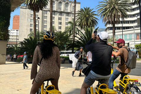 Medellín City Tour mit dem E-Bike: Das Beste in 4 Stunden, inklusive Mittagessen