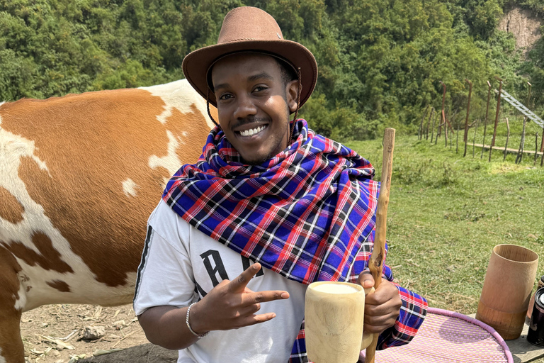 From Kigali: Bigogwe Cow Experience, Hiking & farm with Meal