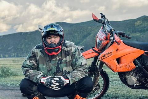 Ulaanbaatar: 5-Day Motorcycle Tour with Hot Springs