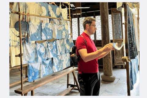 Shanghai: Zhujiajiao Water Town Tour with Tie-Dye Experience