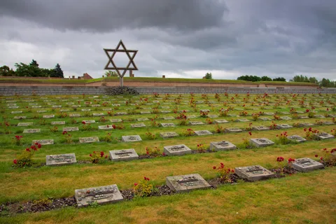 Tour privado de medio día al campo de concentración de Terezin