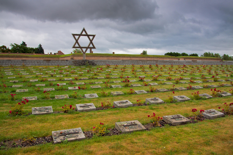 Privat halvdagstur till koncentrationslägret Terezin