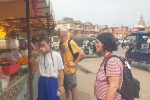 Agra: tour a pie por los mercados y la comida callejera con paseo en rickshaw