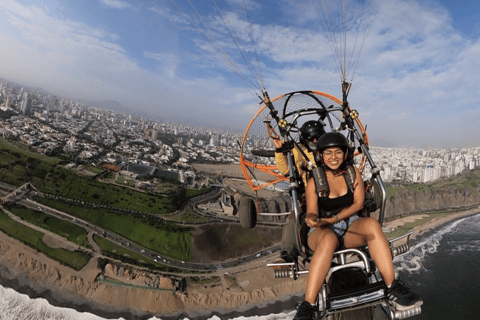 Lima: Costa Verde Paragliding Paratrike for First-Timers