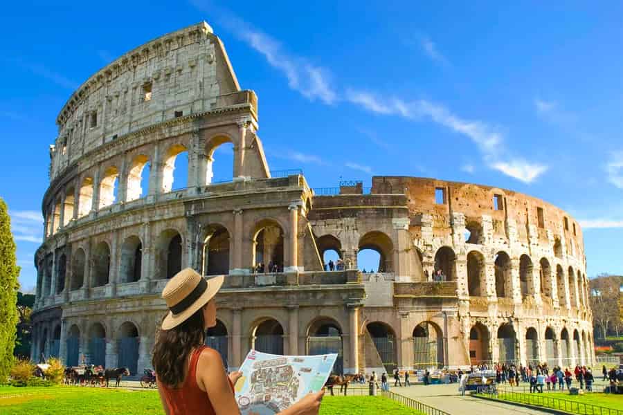Rom: Colosseum WORLD Tour mit KI-Guide-App & Arena-Option. Foto: GetYourGuide Rom: Colosseum WORLD Tour mit KI-Guide-App & Arena-Option. Foto: GetYourGuide
