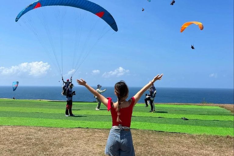 Pandawa Beach Tandem Paragliding Experience