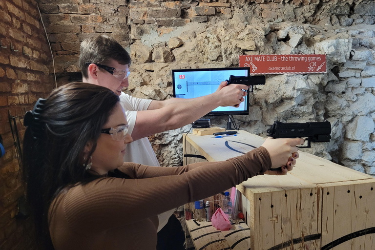 Cracovia: Axe Mate Club Shooting Range Ticket de entrada