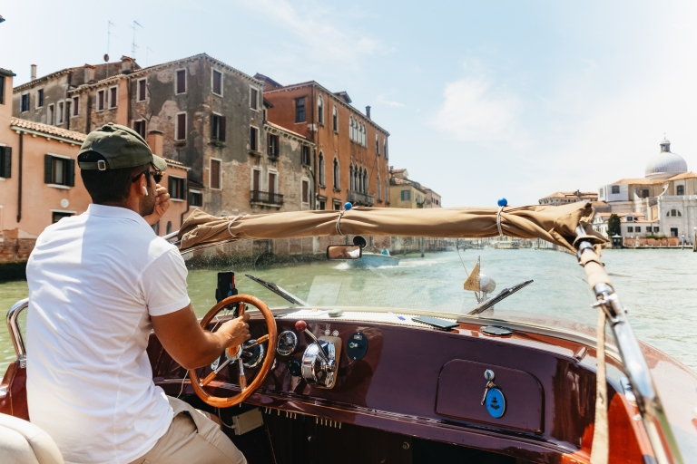 Wenecja: transfer taksówką wodną z lotniska Marco PoloTransport w ciągu dnia w 1 stronę z hotelu na lotnisko