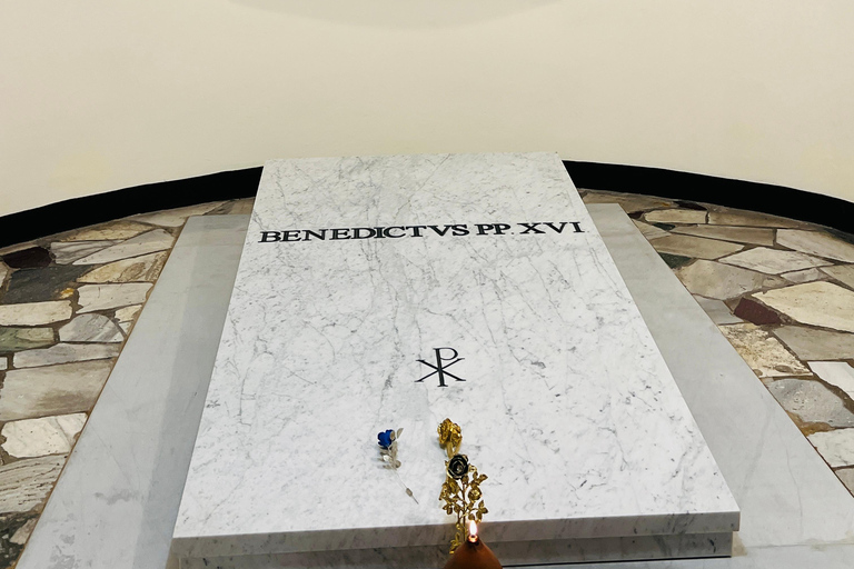 Vatican: St peters Dome Entry Ticket Papal Tombs, Audio Tour Vatican: St peters Dome Entry Ticket(With Elevetor)