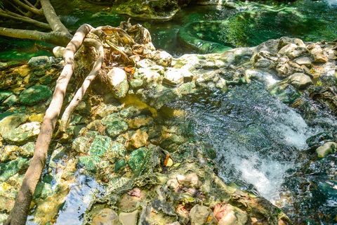 Escapade privée à Krabi : Piscine d'émeraude, sources d'eau chaude et grotte du tigreFourgon privé