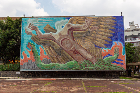 UNAM: Murales &amp; Revolución