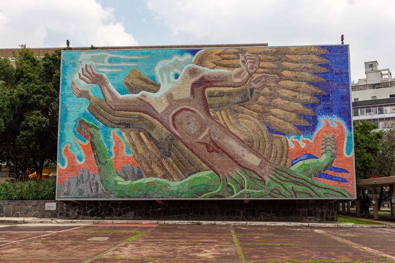 UNAM: Murales &amp; Revolución