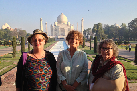 Agra: Tour panoramico di un giorno intero in auto con guida governativa