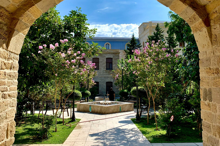 Baku: Old City Walking Tour with Vintage Photos