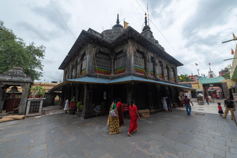 From Varanasi: 3-Day Bodhgaya Tour with Sarnath & Boat Ride Private Tour with A/C transport and Dedicated Driver.