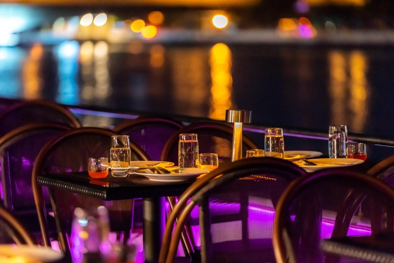 Bangkok: The Newest Luxury 5 Star Bangkok Chaophraya Cruise